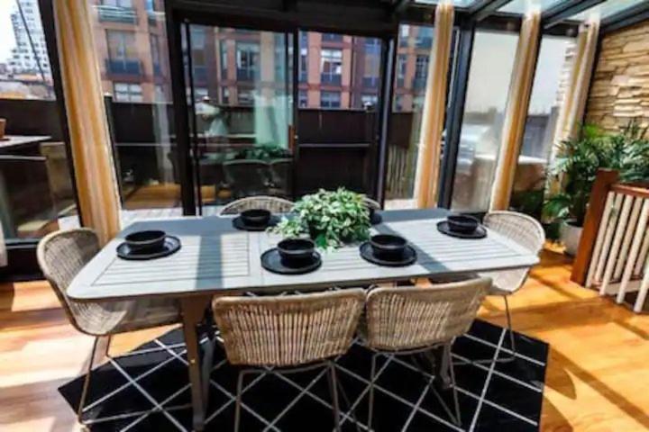 Manhattan Marvel Luxury Living In A Townhome Oasis I The Atrium I Apartment