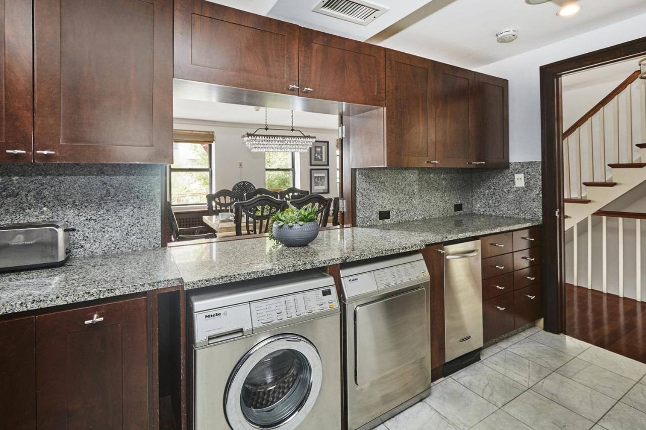 Apartment Manhattan Marvel Luxury Living In A Townhome Oasis I The Atrium I *